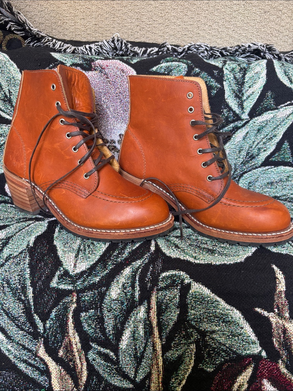 Red wing heritage Clara boot Women's Lace-Up Leather Ankle Boot in Cognac size 6 - Picture 8 of 8